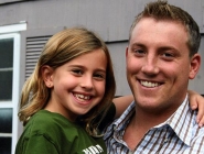 32 Family Benjamin and Lindsey